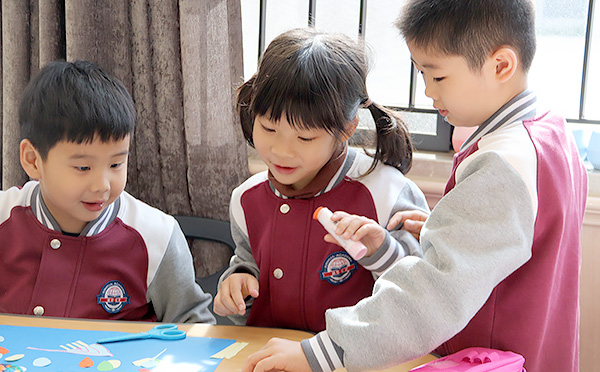 视觉与表演艺术课程